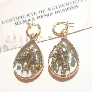 NATURAL HEATHER w/ Brass Birds MzMax Resin Designs Earrings
